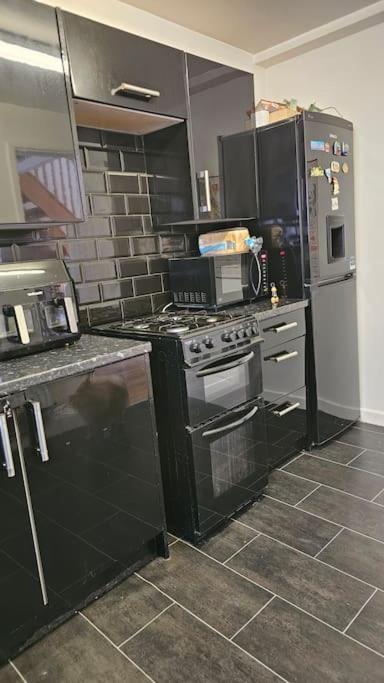 Open Planned Apartment Birkenhead