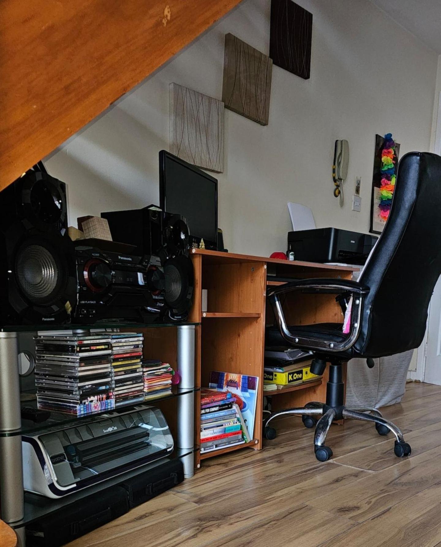 Apartment Open Planned *